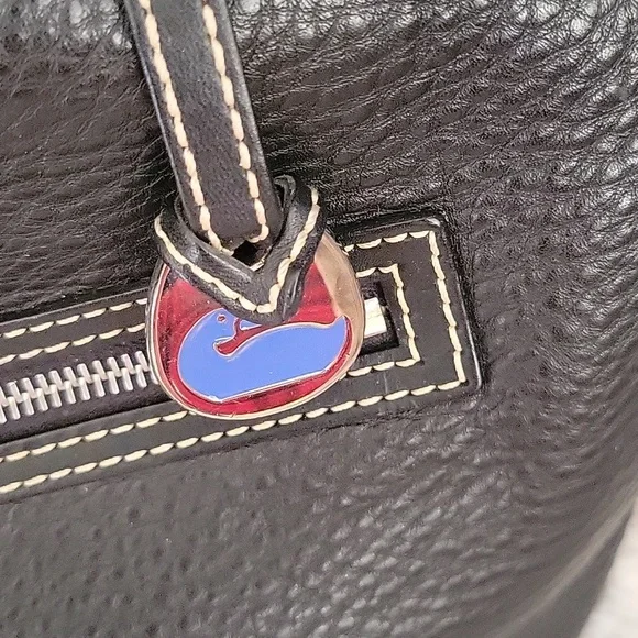 Dooney and Bourke ladies black  shoulder bag - Picture 3 of 8